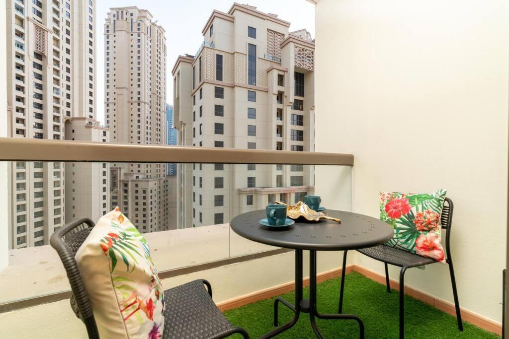 Apartment Ultimate 3 Beds Sea And Jbr High Floor Dubai