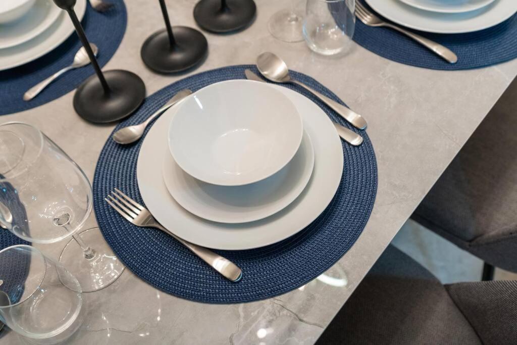 Ultimate 3 Beds Sea And Jbr High Floor Apartment Dubai