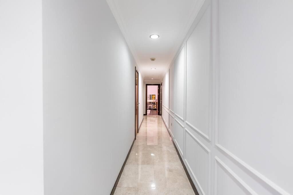 Ultimate 3 Beds Sea And Jbr High Floor Apartment Dubai