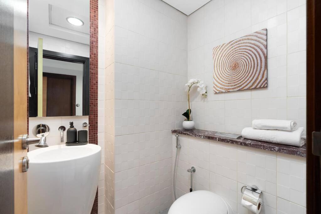 Ultimate 3 Beds Sea And Jbr High Floor Apartment Dubai